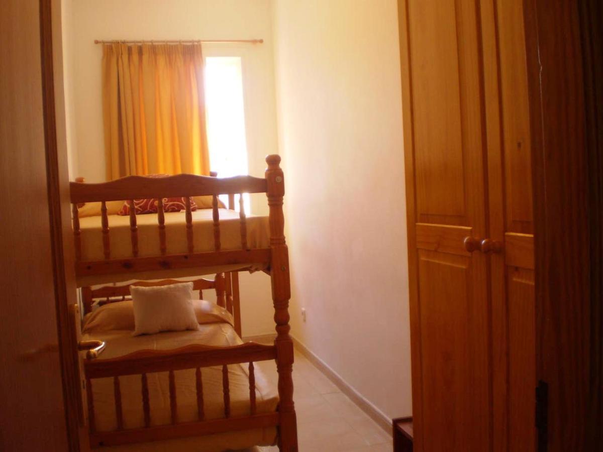 2 Bedrooms At 100 M Away From The With Furnished Terrace And Wifi *