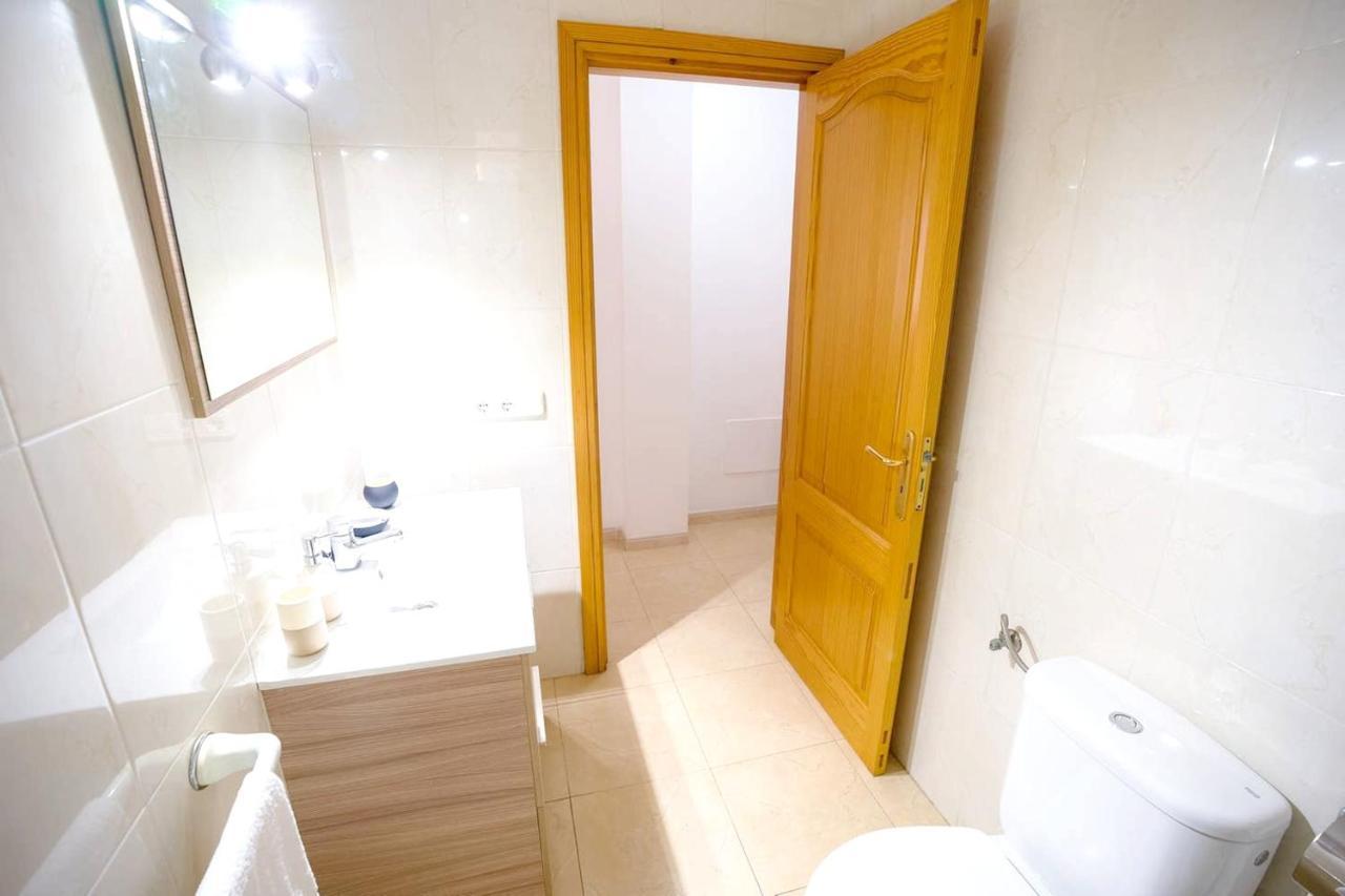 2 Bedrooms At 100 M Away From The With Furnished Terrace And Wifi Alcúdia